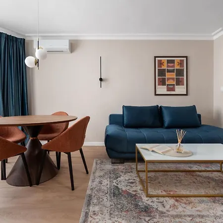 Apartment Luxury Steps From By Flat Manаger *