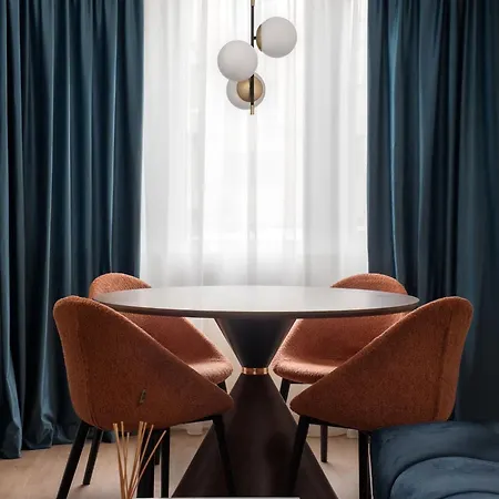 Luxury Steps From By Flat Manаger Apartment *